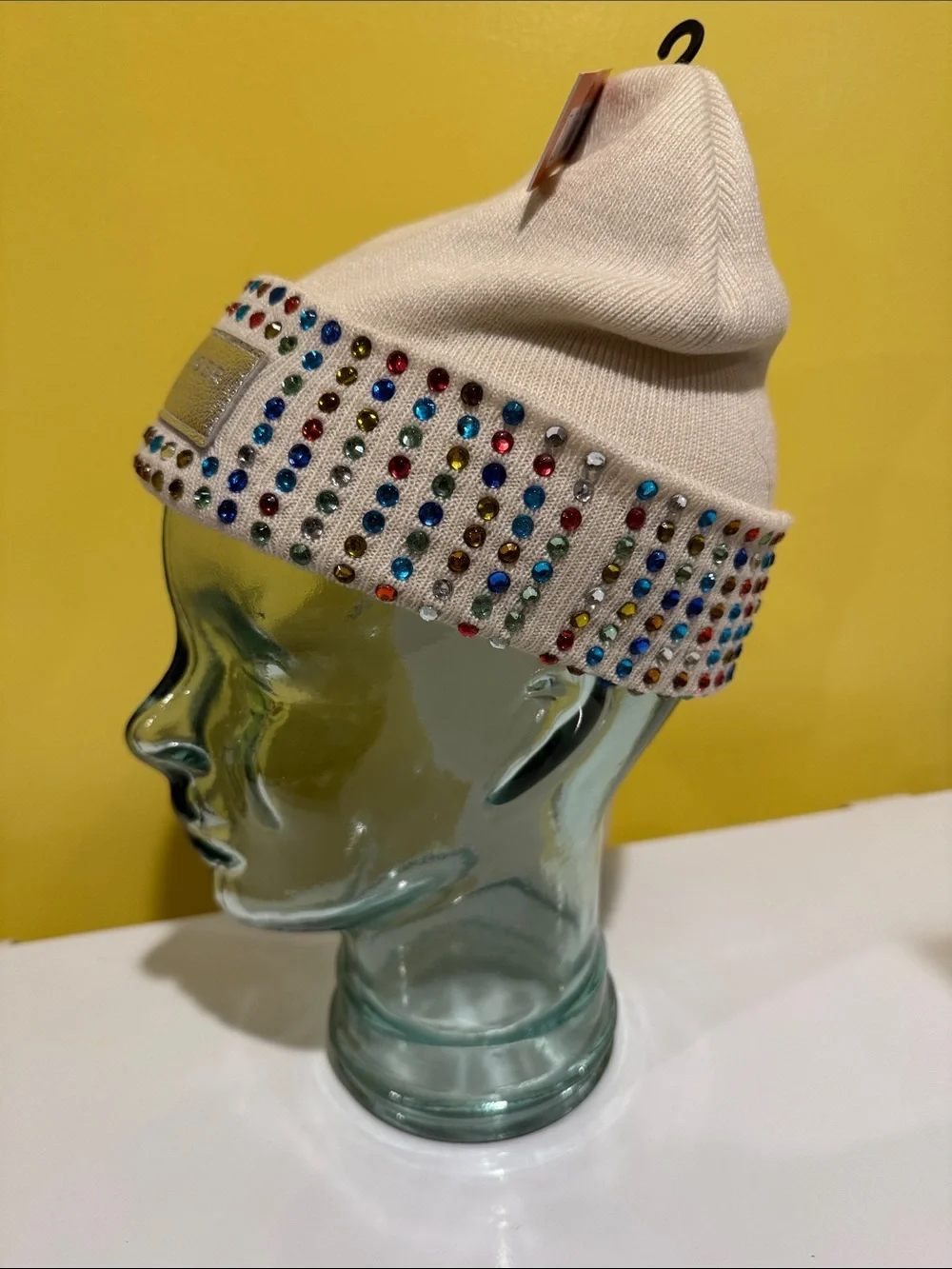 NWT Kurt Geiger hat.